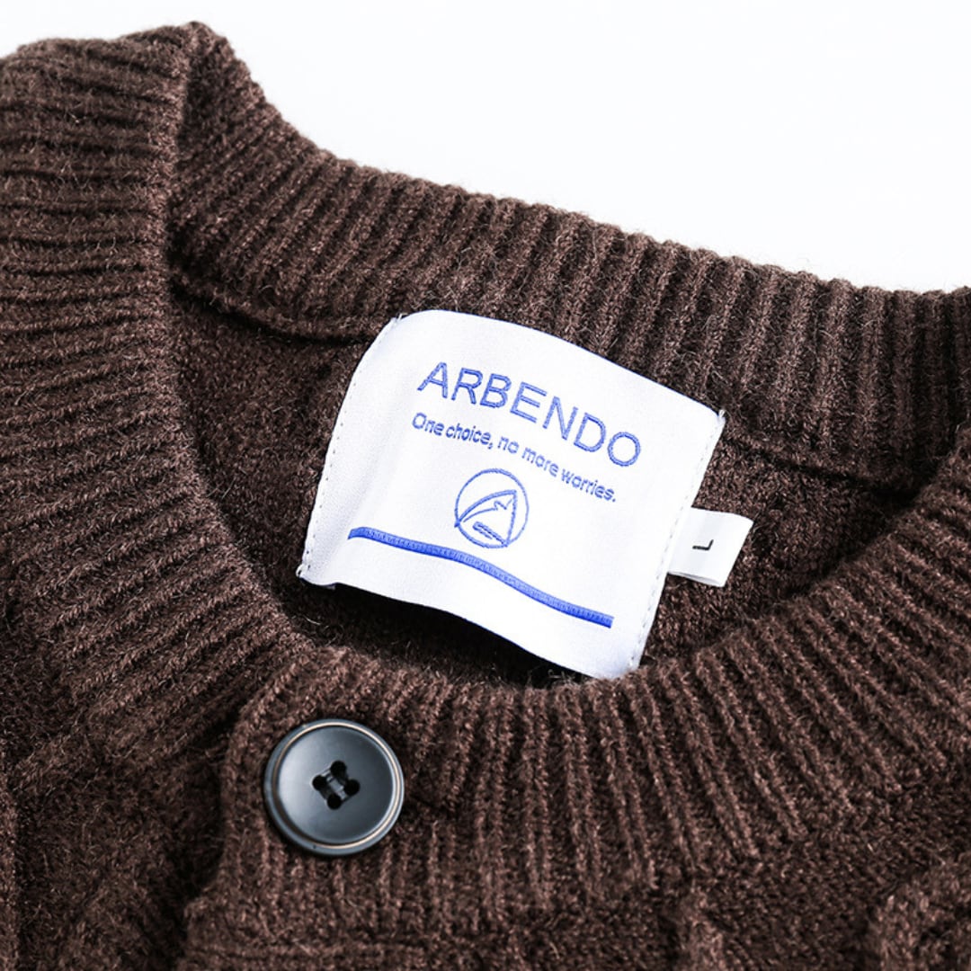 Cable knit crew cardigan B921