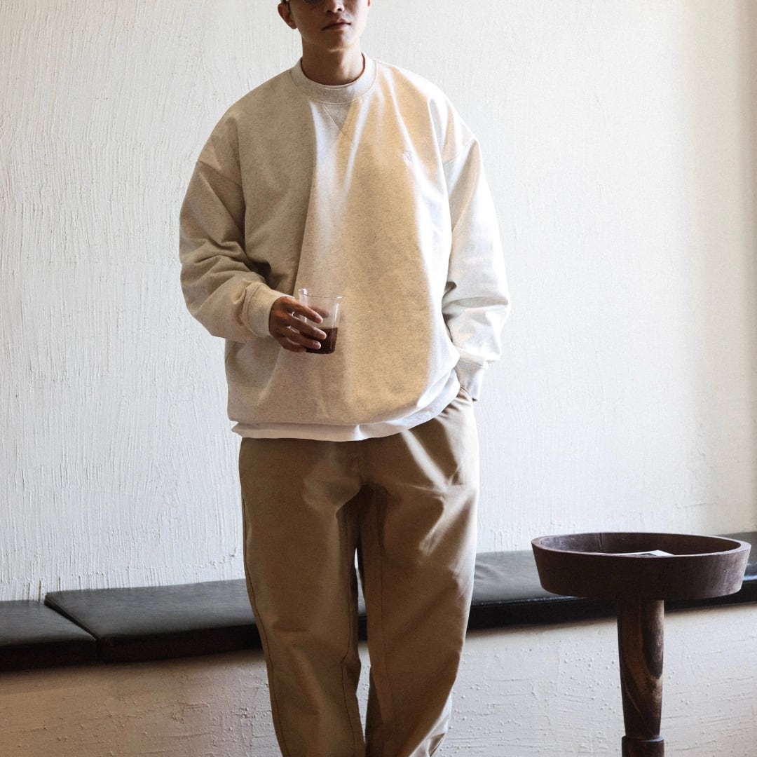 N. One point logo crew neck sweatshirt C222
