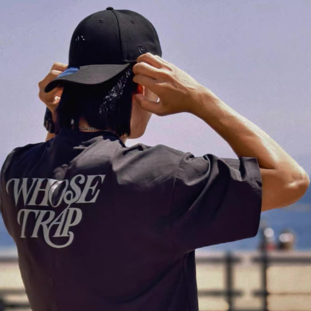 【WHOSE TRAP】プリントTシャツ N330