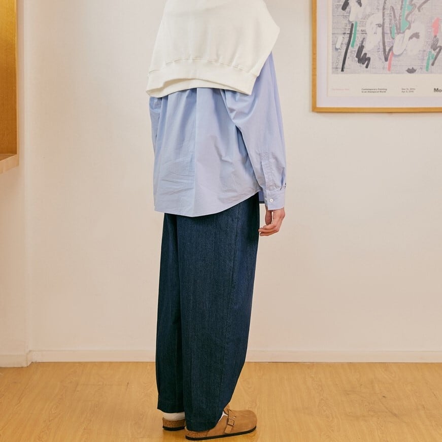 Drape tuck wide denim pants B326