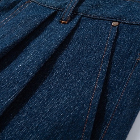 Drape tuck wide denim pants B326