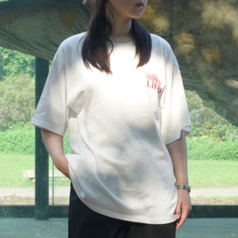 【Ruinedlife】赤フォント バックロゴTシャツ B425