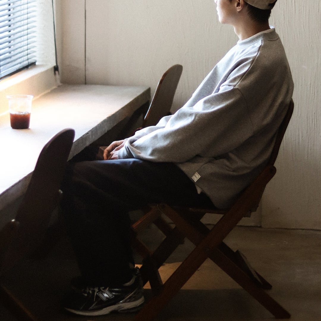 N. One point logo crew neck sweatshirt C222