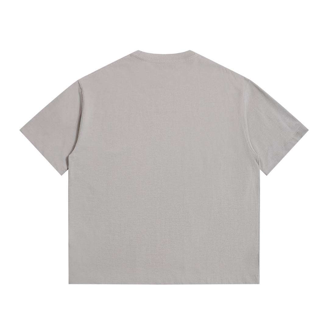 【CHEMICAL REACTION】ロゴプリント　Tシャツ　N1603