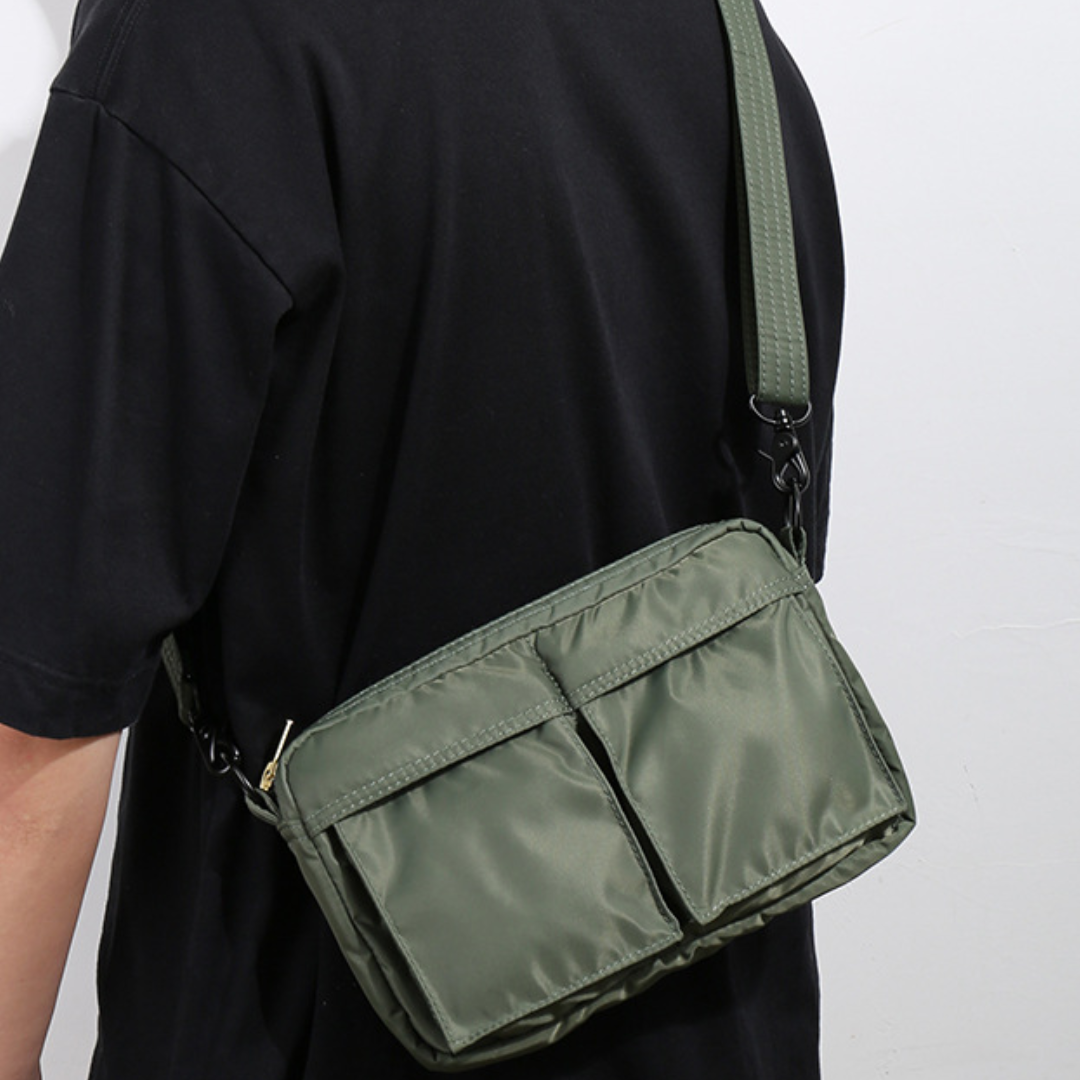 ミリタリーナイロン　ミニショルダーバッグ　N1126