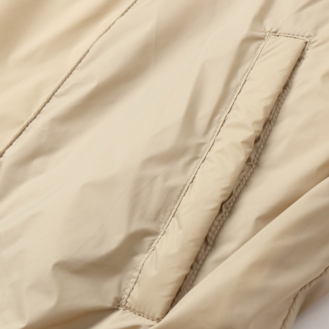 ホワイトダウン　スタンドカラー　ダウンジャケット　N1019