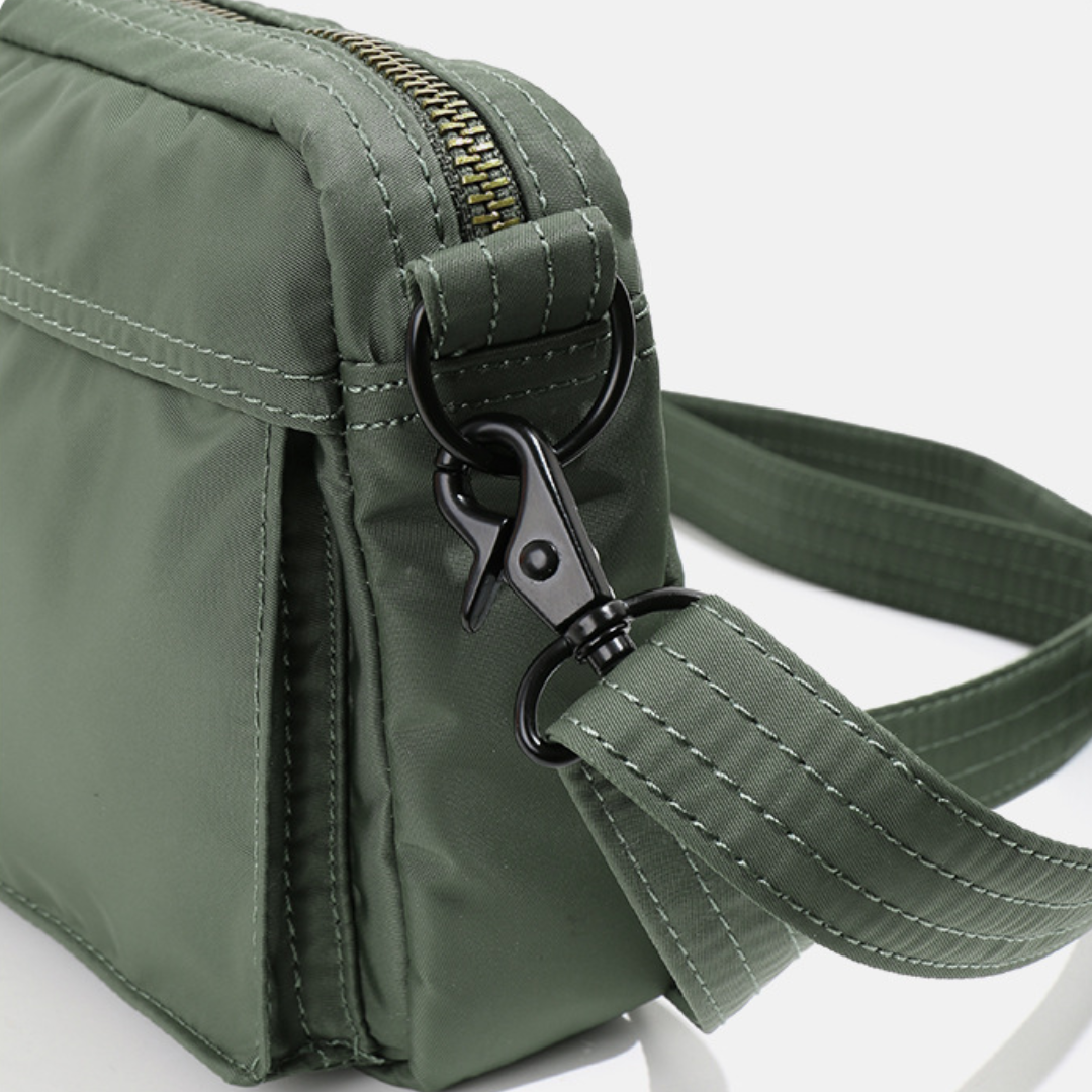 ミリタリーナイロン　ミニショルダーバッグ　N1126