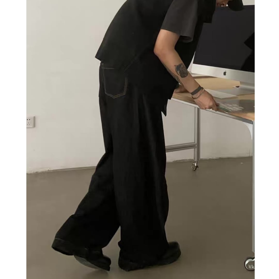 ブラックデニム　ツイストワイド　パンツ　C262