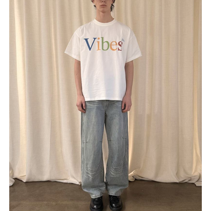 【Vibes】マルチカラーロゴ　Tシャツ　N1505