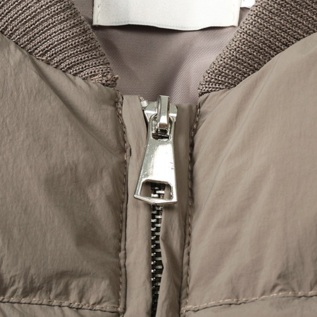 ホワイトダックダウン　リブカラーベスト　N960