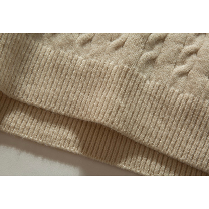 ケーブル　クルーネックニット　N904