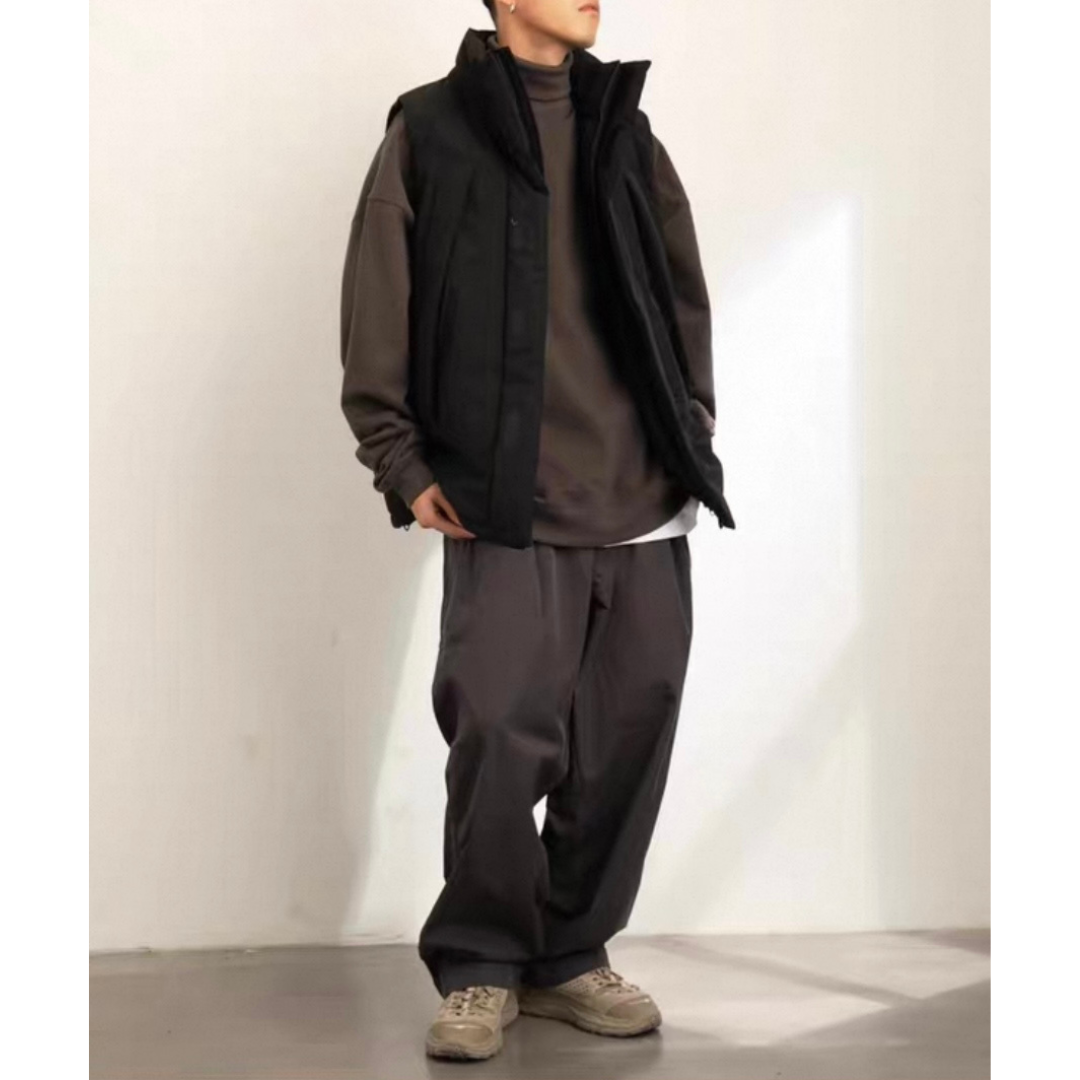 ソロナ　パテッドスタンドカラー　ベスト　N928