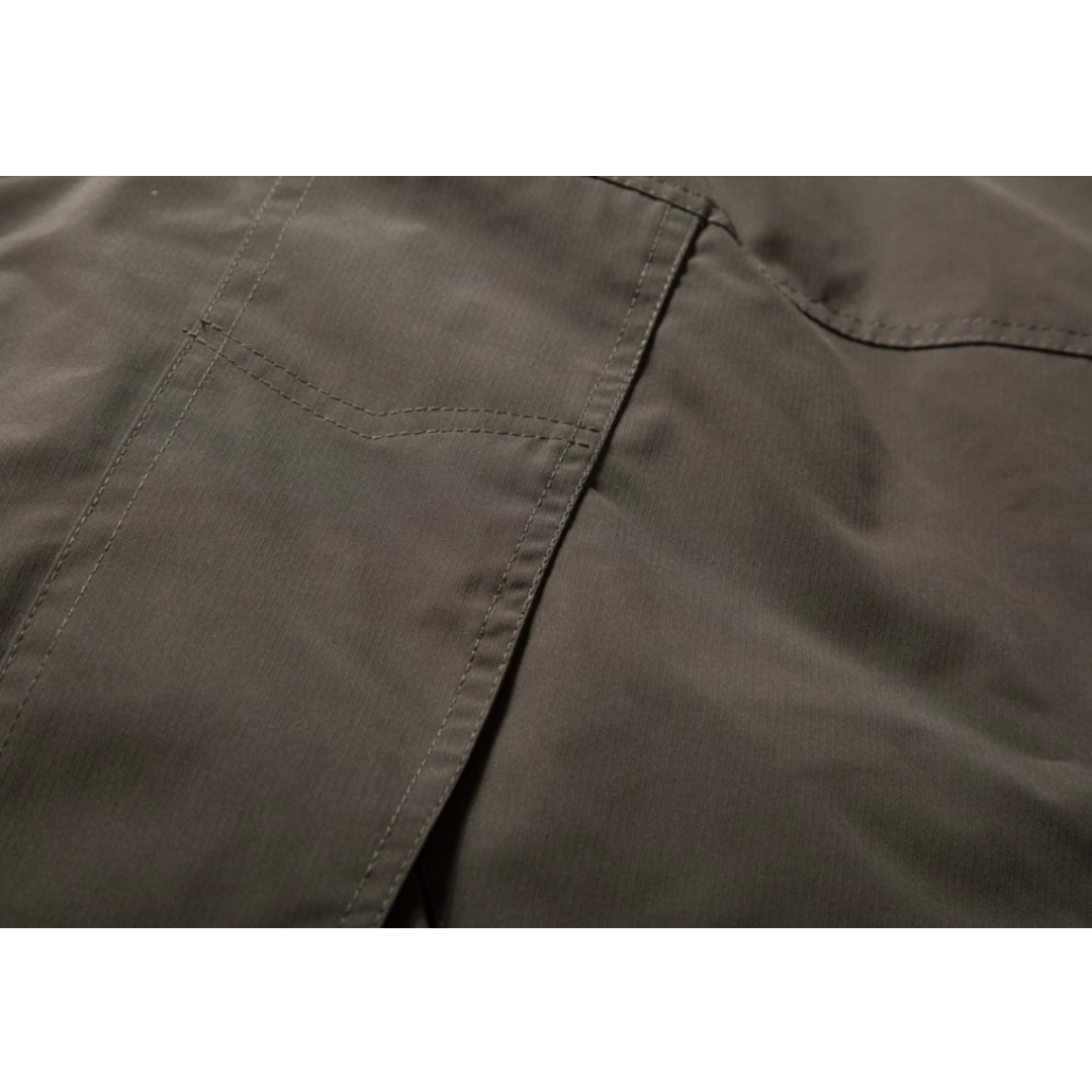 ホワイトダウン　ミニマル　フードジャケット　N945