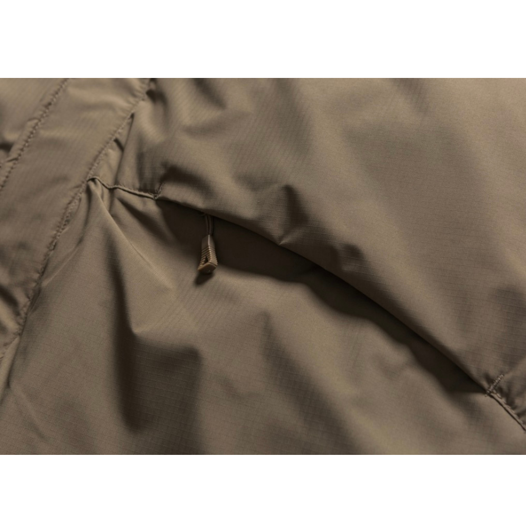 ホワイトダックダウン　フードジャケット　N888