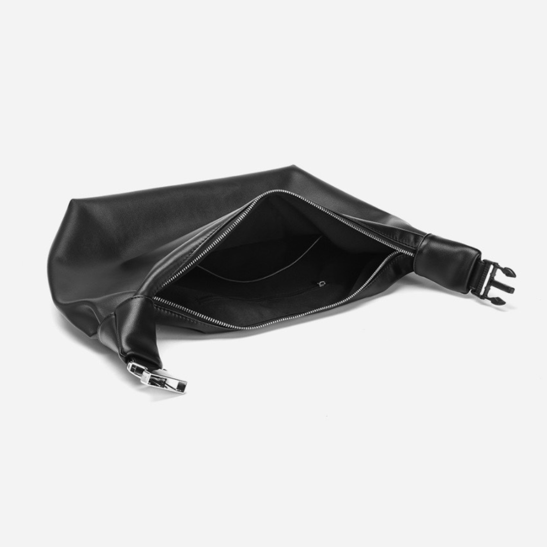 PUレザー　メタルストラップ　ショルダーバッグ　N1200