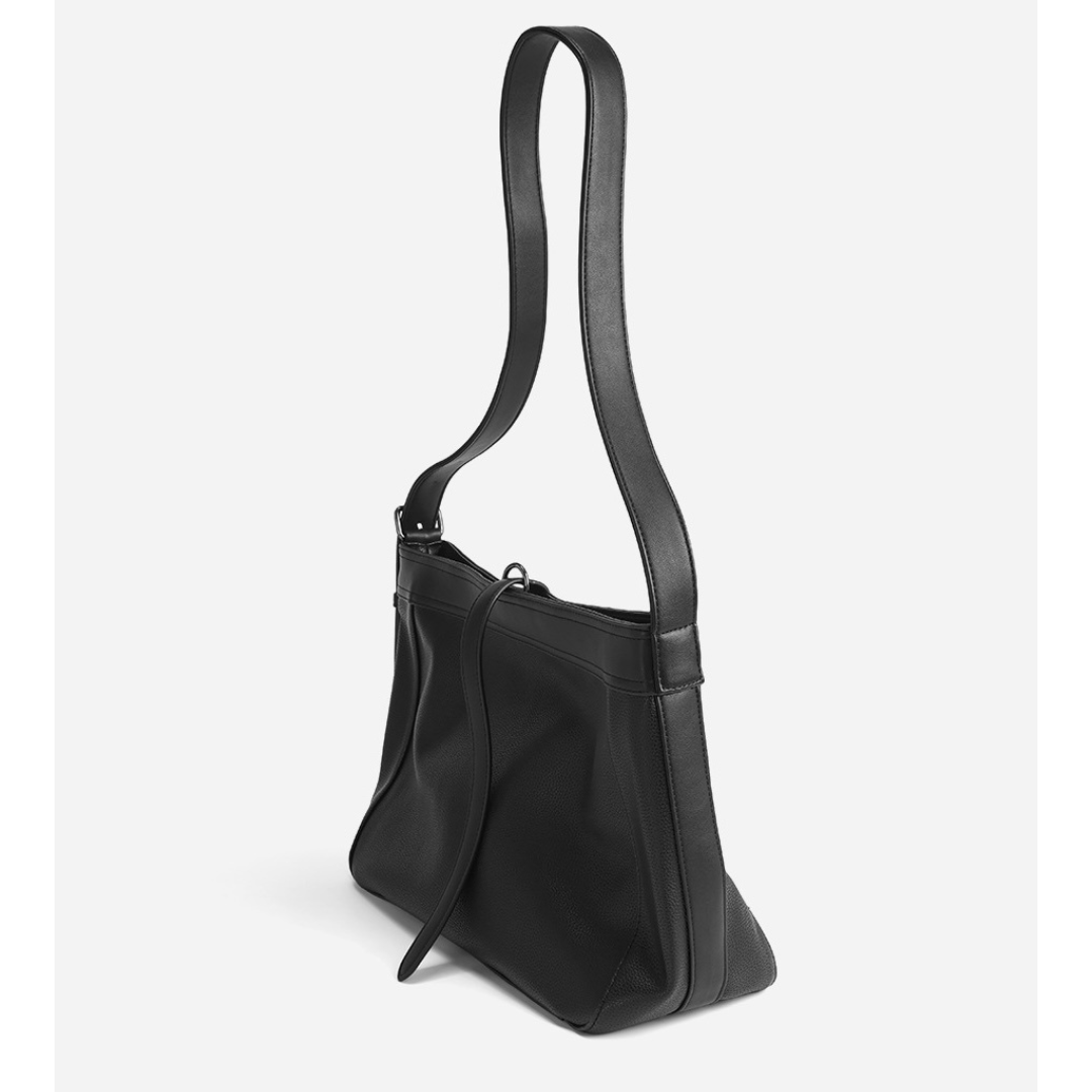 PUレザー　ラインストラップ　ショルダーバッグ　N1150