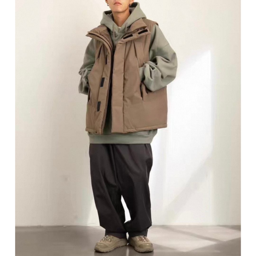 ソロナ　パテッドスタンドカラー　ベスト　N928