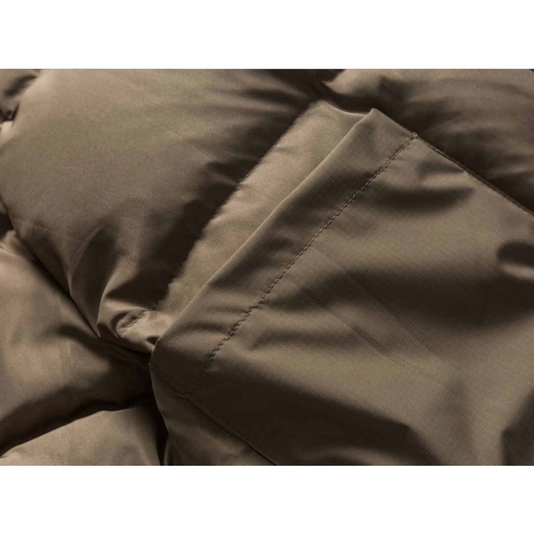 ホワイトダックダウン　フードジャケット　N888