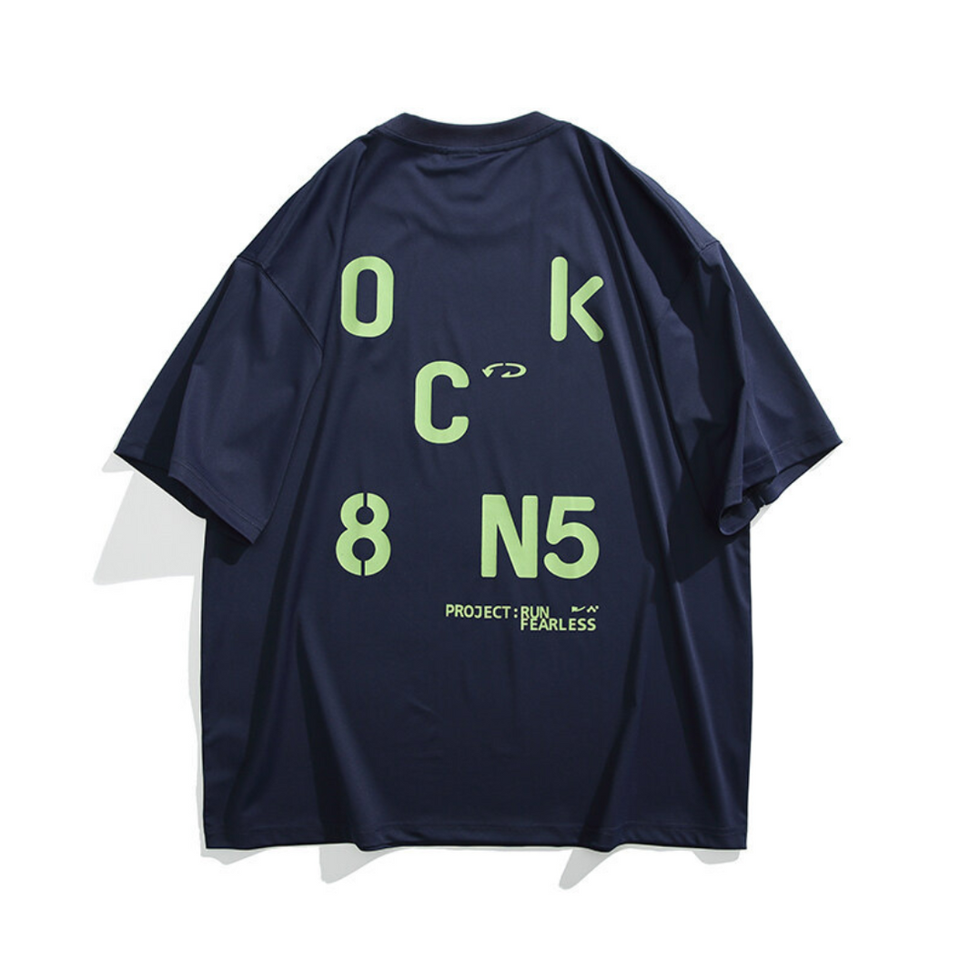 【OkC8】バックプリント ストレッチポリエステル Tシャツ N233 ネイビーブルー