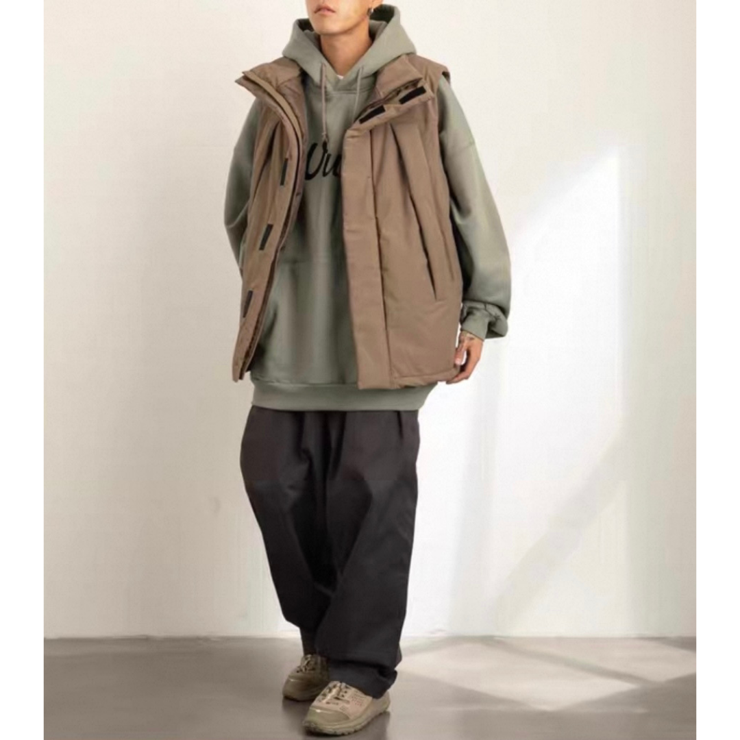 ソロナ　パテッドスタンドカラー　ベスト　N928