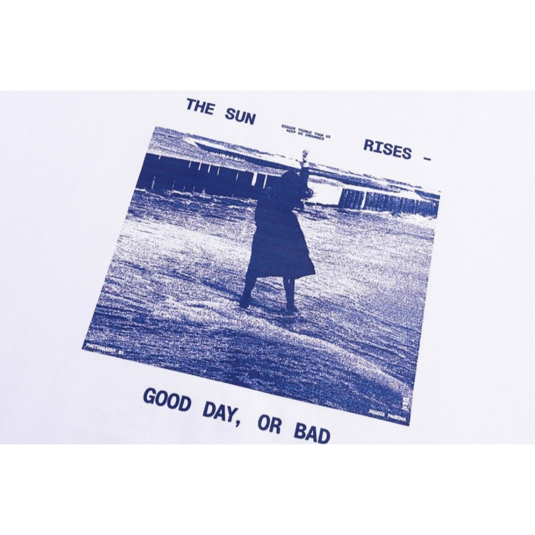 【SUN RISES】ブルーフォト　Tシャツ　N1539