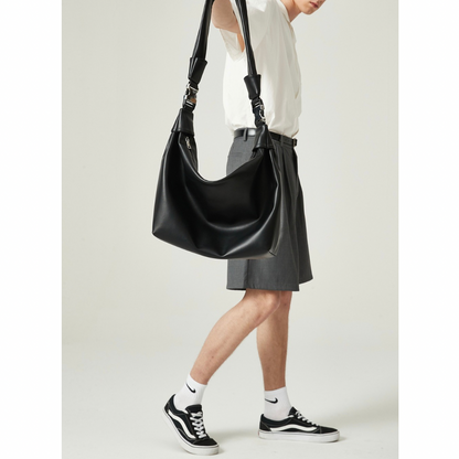 PUレザー　メタルストラップ　ショルダーバッグ　N1200