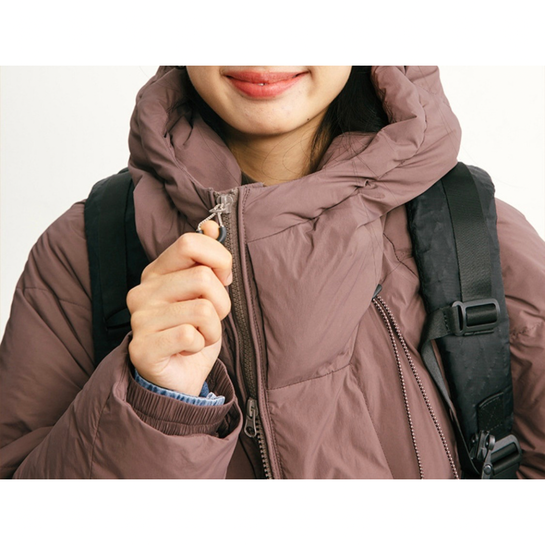 ホワイトダウン　ナイロン　フードジャケット　N955