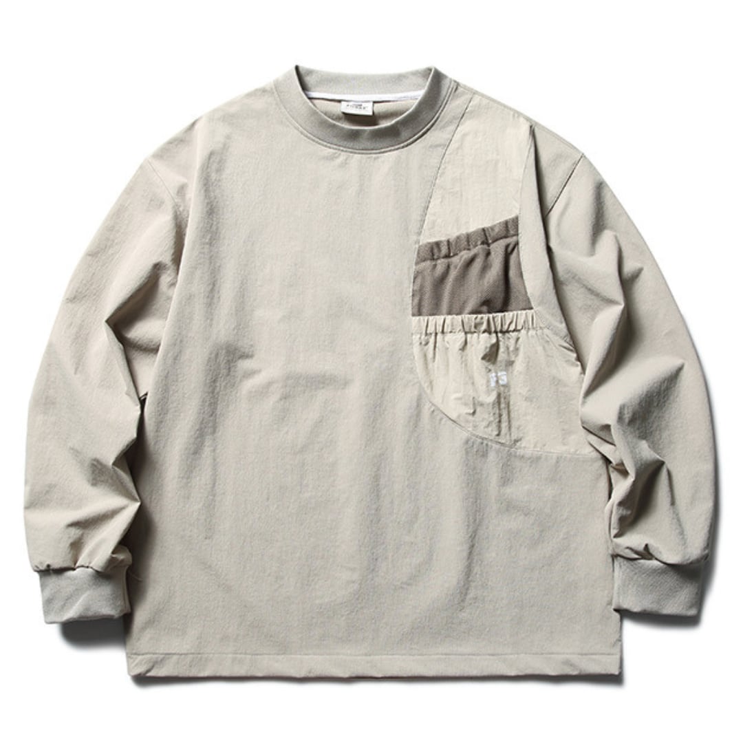 Gathered pocket nylon pullover B907